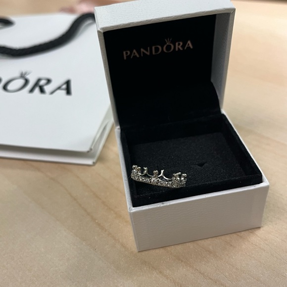 Pandora Clear Sparkling Crown Ring - Silver - Picture 8 of 8